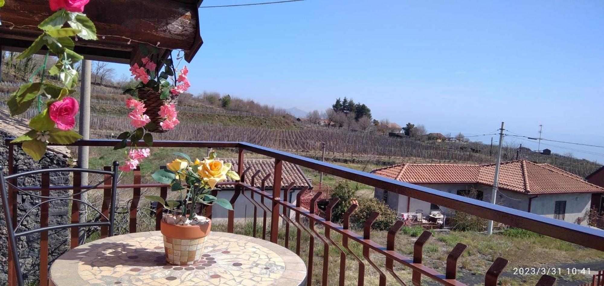 Petite Maison Dell'Etna Milo Exteriör bild